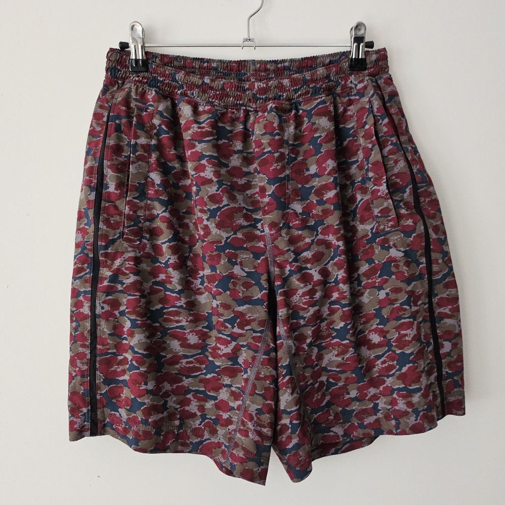 Lululemon Pace Breaker Lined Digi Camo Red Mens Sz M